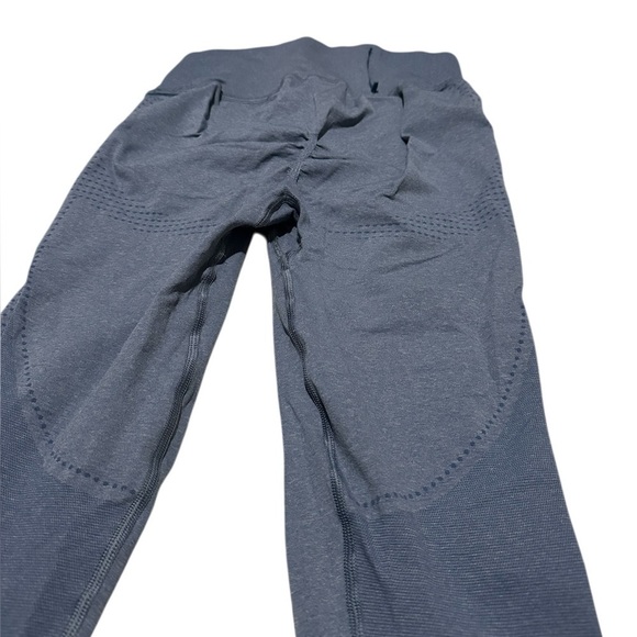 Gymshark Seamless Lift Leggings Pearl Blue - Picture 6 of 9